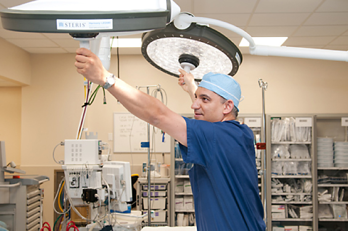 Prostate Cancer Expert Dr. David Samadi in Operating Room